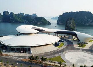 Kinh nghiệm du lịch vịnh Hạ Long tự túc cần chuẩn bị mang theo những gì?