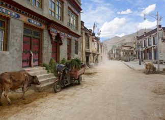 Chiêm ngưỡng vẻ đẹp của thành phố Shigatse khi đi du lịch Tây Tạng Chiêm ngưỡng vẻ đẹp của thành phố Shigatse khi đi du lịch Tây Tạng