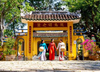 Review kinh nghiệm du lịch khu lăng mộ cụ Nguyễn Đình Chiểu – Bến Tre Review kinh nghiệm du lịch khu lăng mộ cụ Nguyễn Đình Chiểu - Bến Tre